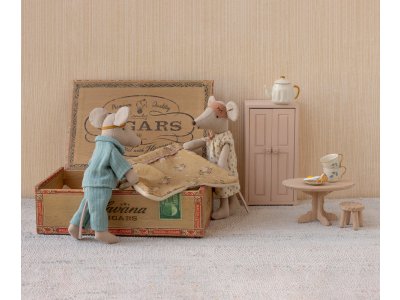 Maileg mama a ocko v krabičke od cigár - novinka 2025