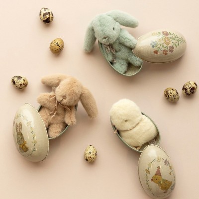 Tieto krásne mini plyšové zvieratká skladom u nás na eshope - páči sa Vám viac zajačik či kuriatko? 🤔
#mailegnovinky #maileg #mailegjelaska